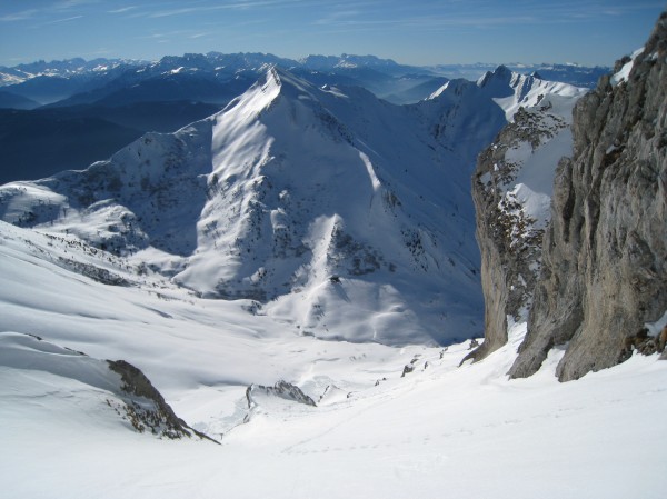 #8 Sympa : Arces et Arlicots depuis les barres supérieures du Pécloz. Sympa : Arces et Arlicots depuis les barres supérieures du Pécloz.