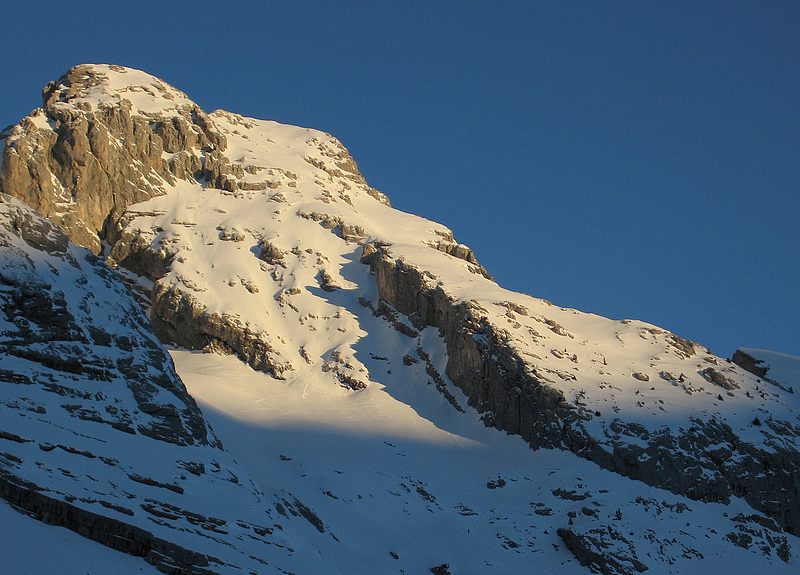 #1 Pointe Blanche : Face S et premiers rayons Pointe Blanche : Face S et premiers rayons