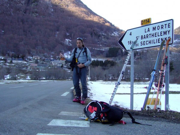 #8 C C'est loin l'Amérique? : En attendant le retour de Tchouf... ou l'arrivée improbable d'un car de suédoises....