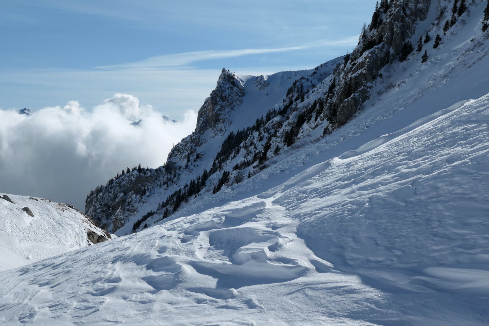 Neige travaillée par le vent.