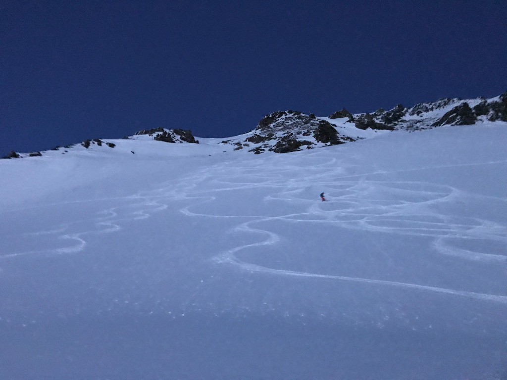 Descente dans la combe de la Vache au top