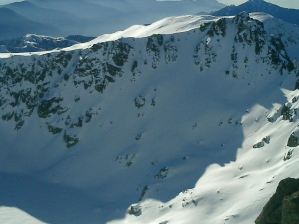 #4 lac du ritondu(versant sud) et les belles pentes qui surplombent lac du ritondu(versant sud) et les belles pentes qui surplombent
