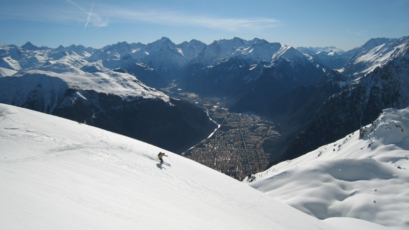 Vallon de la Grande Roche : Vue plongeante sur la plaine de Bourg d'Oisans