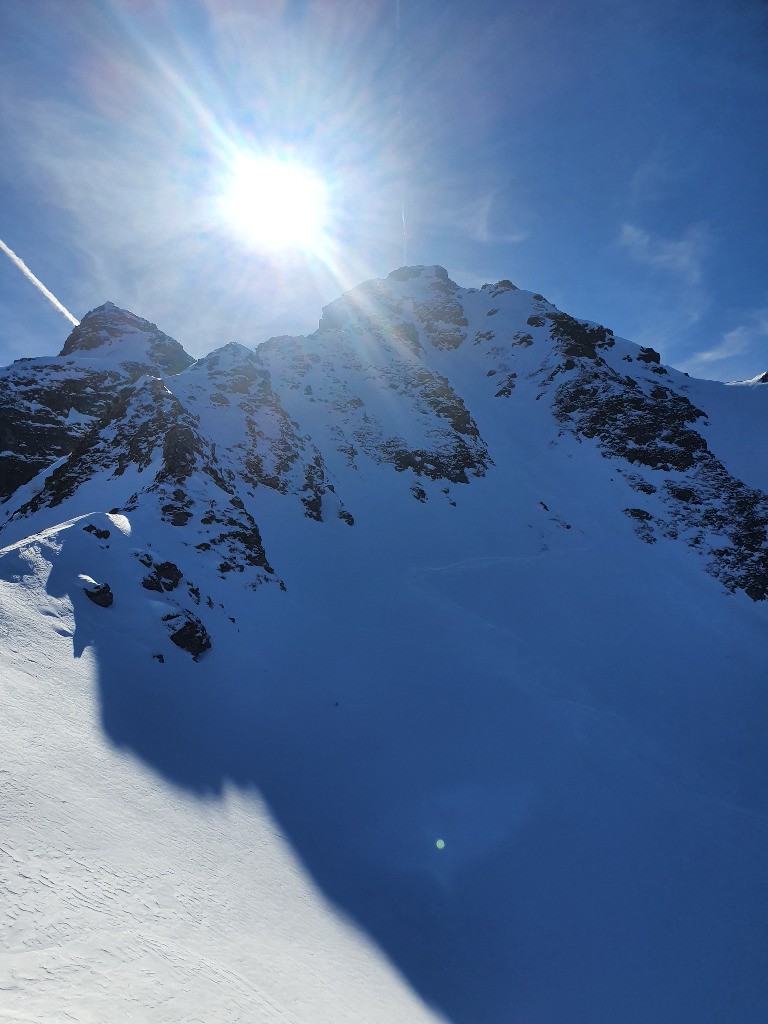 #3 Une trace dans le NW Une trace dans le NW