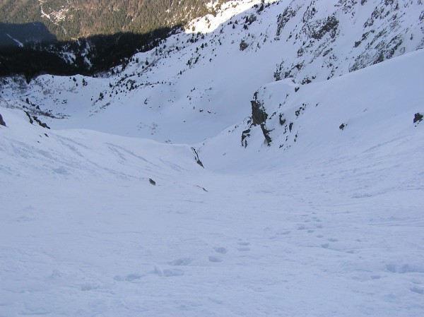 #2 Face Nord du Gr Colon : ça descend par là Face Nord du Gr Colon : ça descend par là