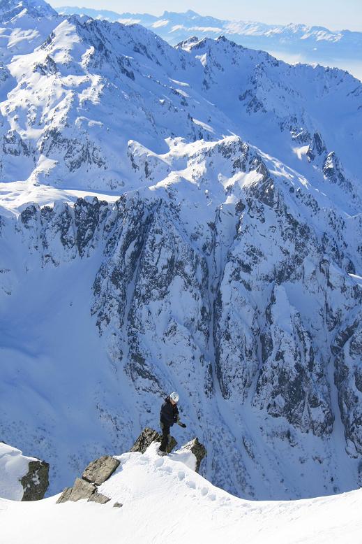 #8 A sommet : Vue sur les Mouchillons A sommet : Vue sur les Mouchillons