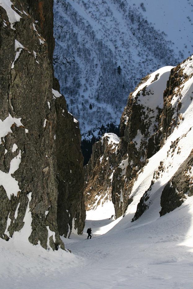 #12 dans la gorge : Lara Croft va surgir.. dans la gorge : Lara Croft va surgir..