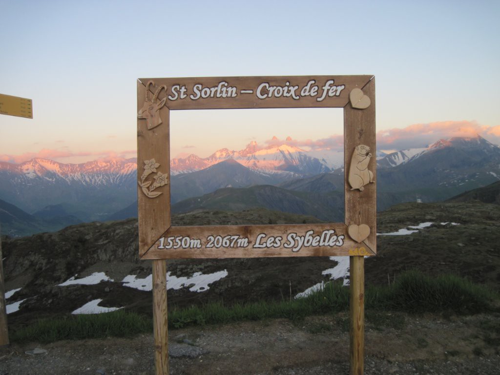 #1 Des aiguilles bien encadrées Des aiguilles bien encadrées