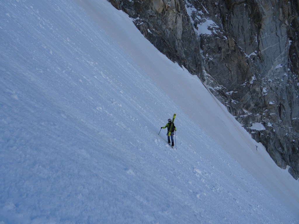 #8 Sous le col entre antécime W et Sommet Sous le col entre antécime W et Sommet