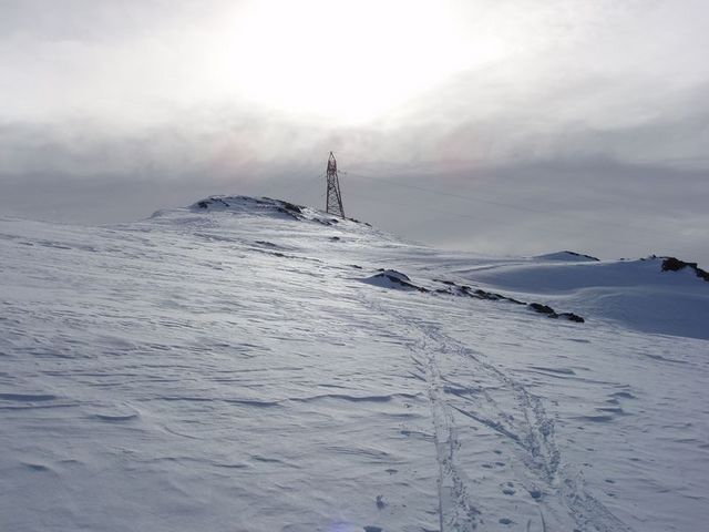 #4 Arête terminale : Pente soufflée sur l Arête terminale : Pente soufflée sur l'arête terminale (pylonne du sommet)