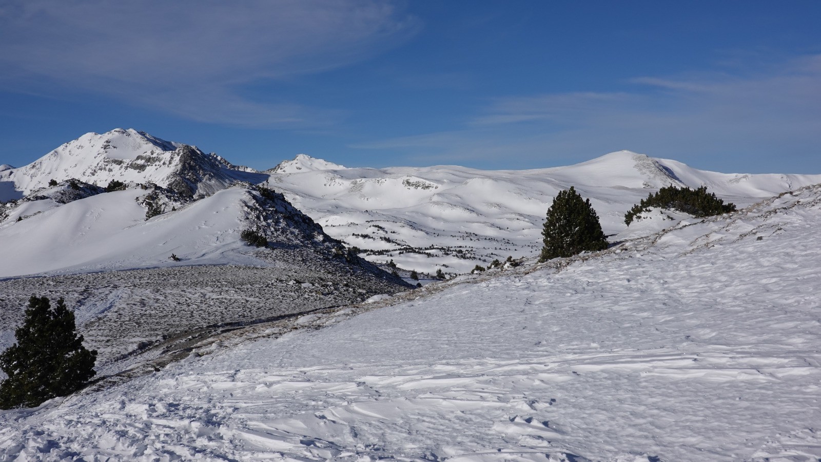 #3 Mon objectif du jour vu depuis la Serra de Mauri Mon objectif du jour vu depuis la Serra de Mauri