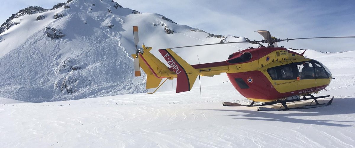 #2 L L'hélicoptère Dragon 66 et vue sur l'avalanche (photo des secours)