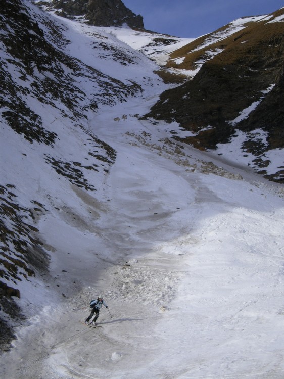 #6 Pic de Valsenestre : Val en finit avec le couloir/ravin du bas. Pic de Valsenestre : Val en finit avec le couloir/ravin du bas.