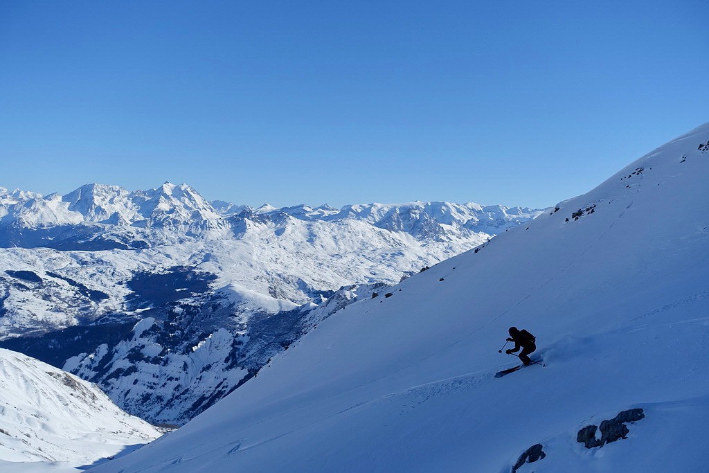 #10 JulBont action 1... (photo Rémo) JulBont action 1... (photo Rémo)