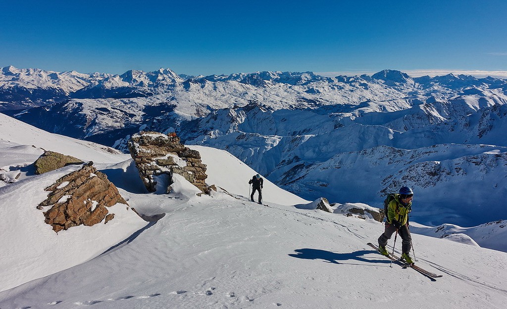 #4 En arrivant sur la crête sommitale de la Pointe de la Grande Combe... En arrivant sur la crête sommitale de la Pointe de la Grande Combe...
