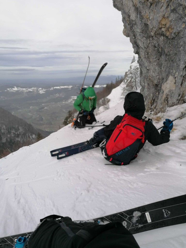 #1 Cul de Lampe, on tient encore debout, mais couché Cul de Lampe, on tient encore debout, mais couché