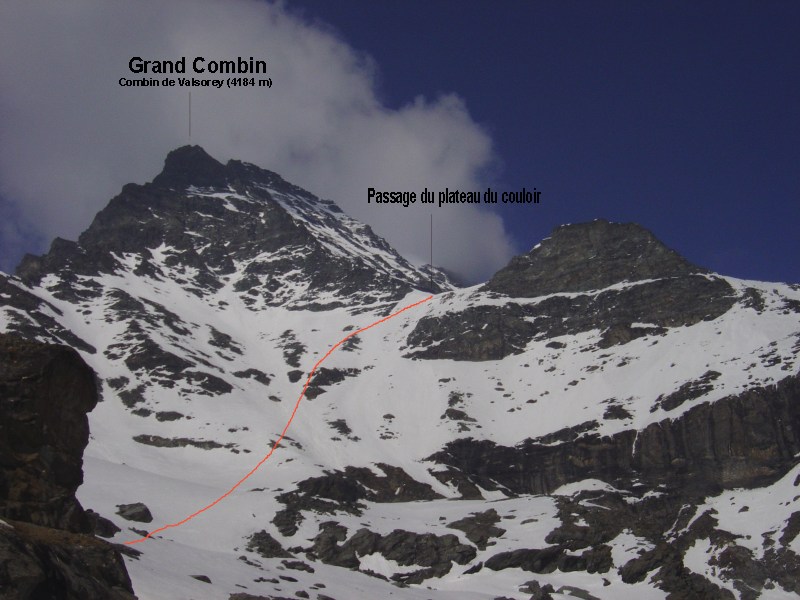 Le passage du plateau du couloir vu depuis la cabane de Valsorey (passage le  plus technique de la traversée)