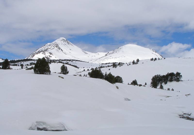 Les pics Pérics vus de la Cabane de la Balmette