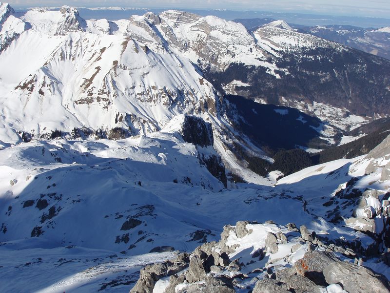 Du sommet vue du départ du couloir de descente NO