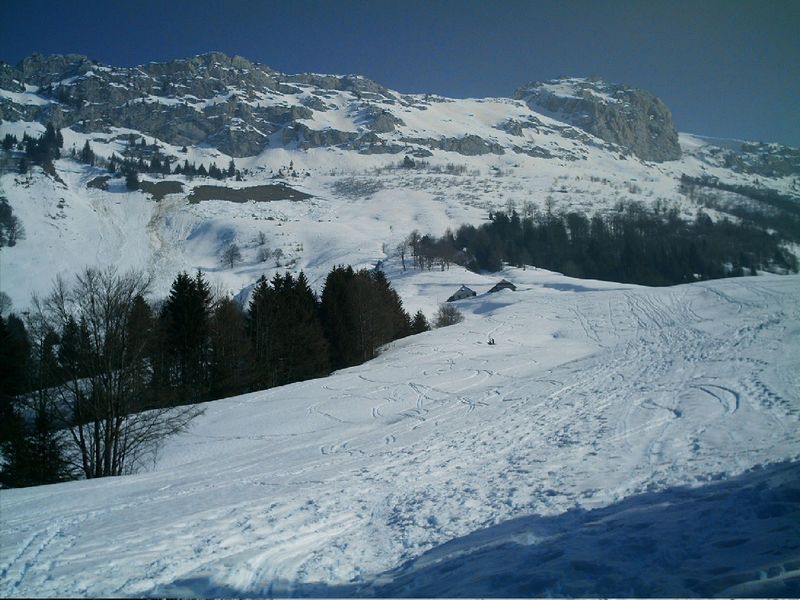 Dent des portes depuis le dessus du reposoir