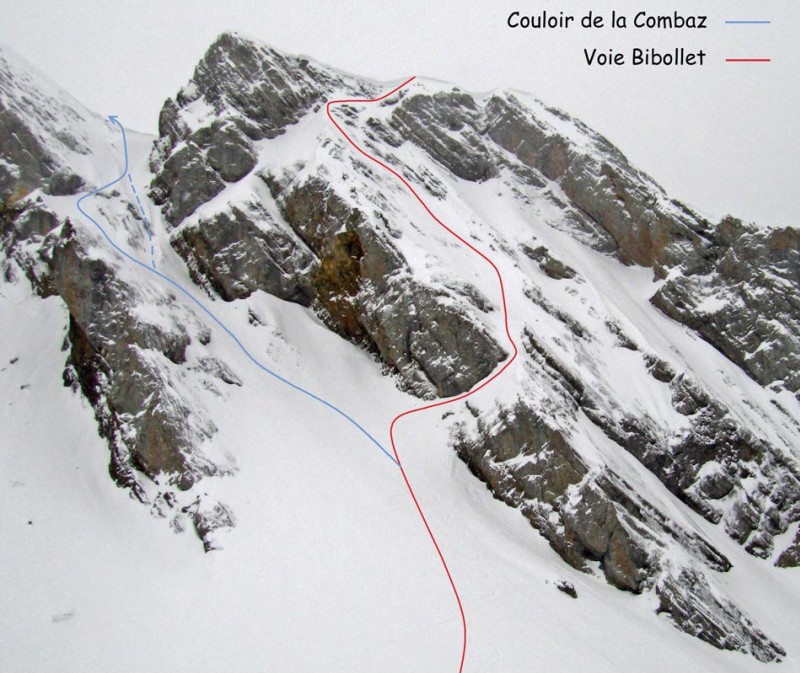 Etale face Nord.
Couloir de la Combaz: en pointillé, le passage direct possible par excellent enneigement. 