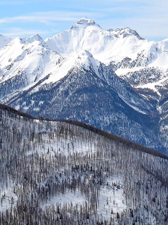 Vue du Mont Orel dans l'alignement de la Mazelière