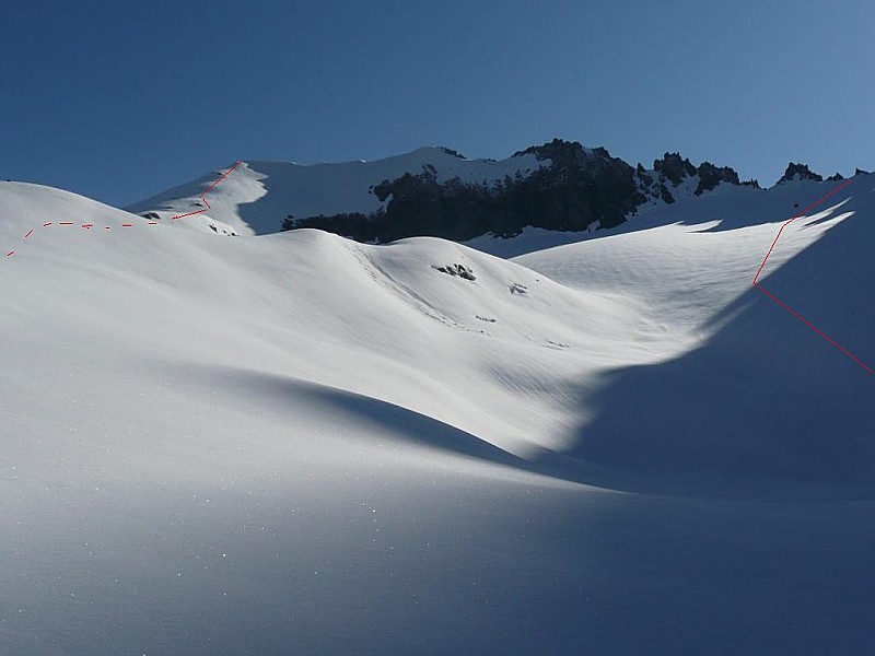 Dent de Colerin à gauche, et col de la Bessanaise à droite. Partie finale.