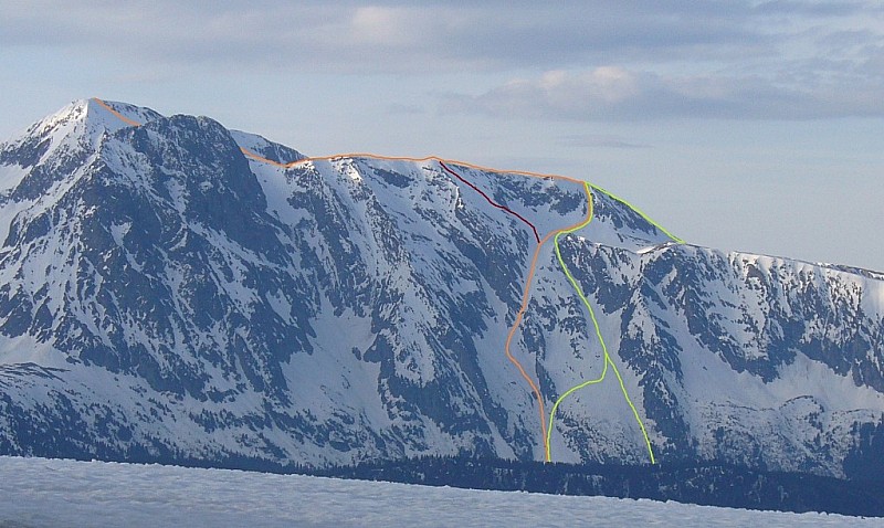 En vert :couloir Pinelli + couloir Nord de la rive gauche (montée par le pas de la mine).
En Orange :couloir Pinelli + Couloir de la rive droite, depuis le Taillefer et le petit Taillefer.
En rouge : Petit Taillefer facette Nord