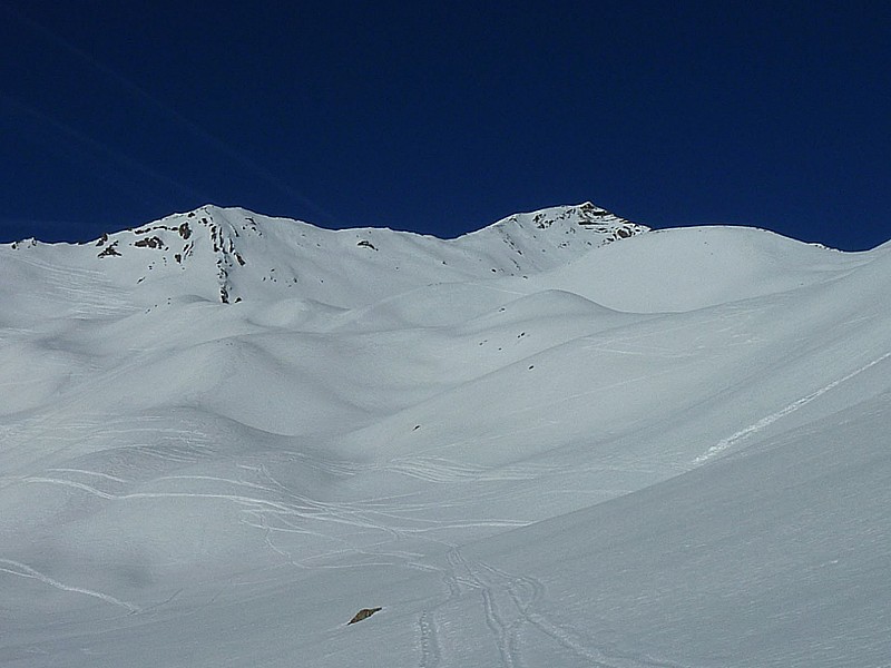 Antécime E au fond de la combe du Goléon