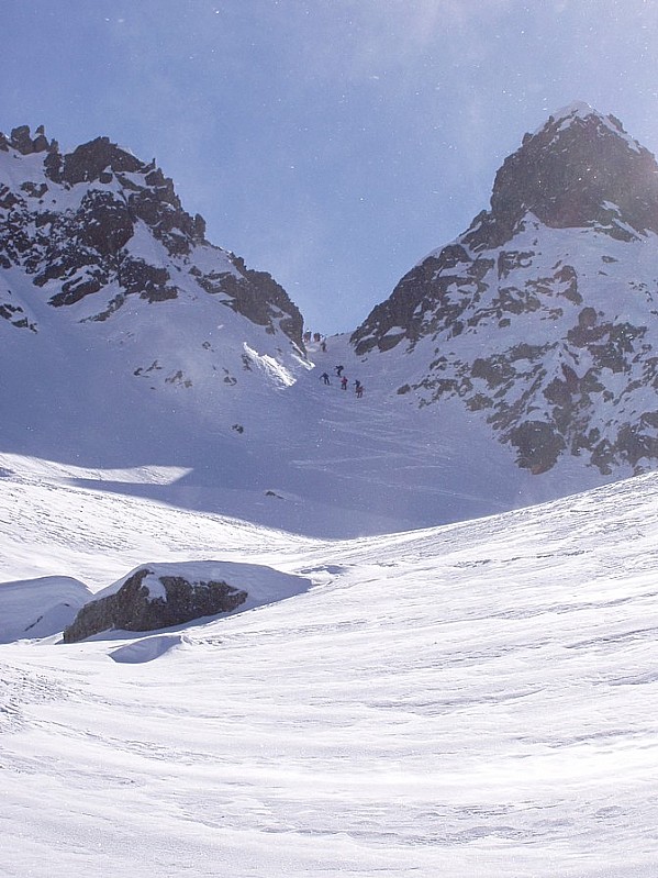 Collu 2400m qui permet d'éviter la longue traversée