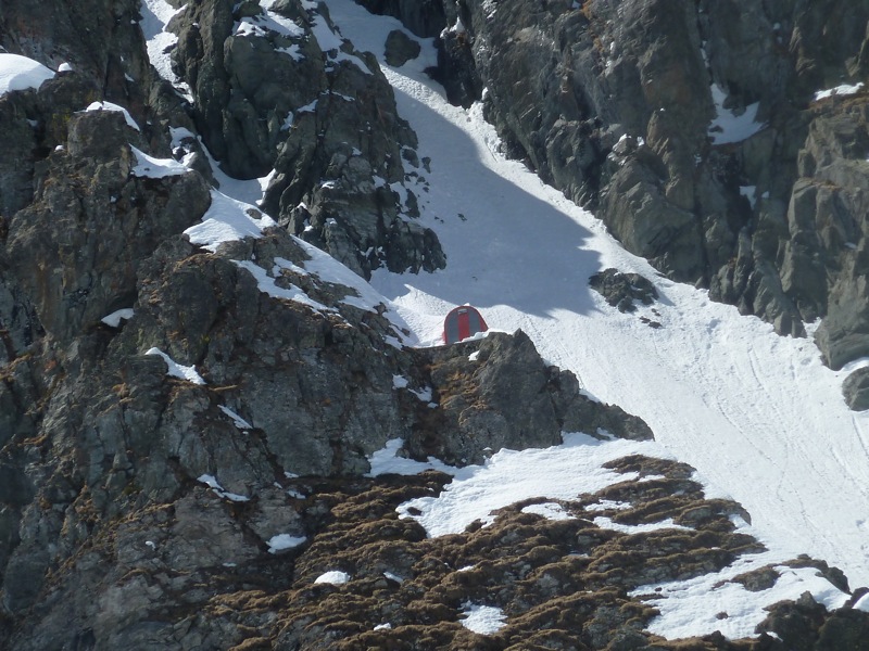 Le bivouac Villata : niché en rive D du Coolidge inférieur