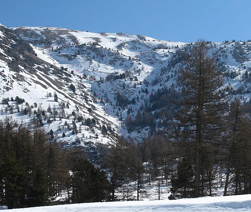 le Vallon d'Agnières, vu de la route du Col du Festre