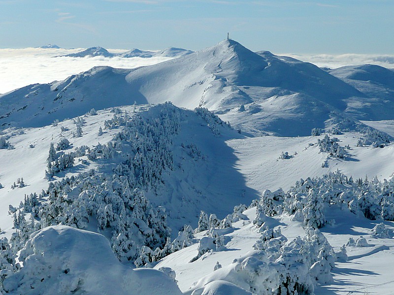 haute route du Crèt de la neige 1720 m  au Reculet 1718 m