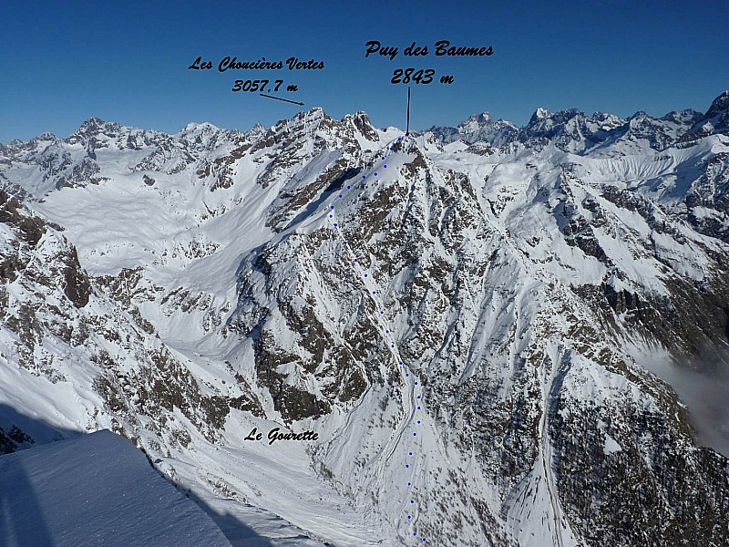 Vue d’ensemble de la combinaison couloir Sud et Face Ouest
Photo prise depuis le puy des Pourroys
