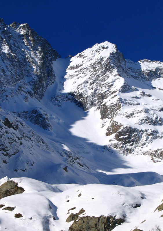 Couloir Maximin vu un peu après le refuge de la Lavey