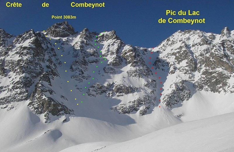 En rouge le couloir nord,
En vert le central,
En jaune le nord de la pointe 3083m (non décrit).