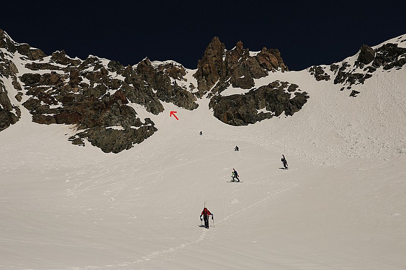 Le petit couloir S qui donne accès au versant Nord donnant sur le glacier du Réou d'Arsine