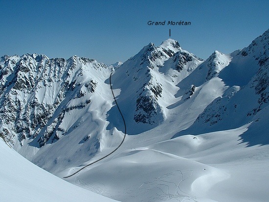 Itinéraire pour le col du Morétan, vu du col de la porte d'Eglise.