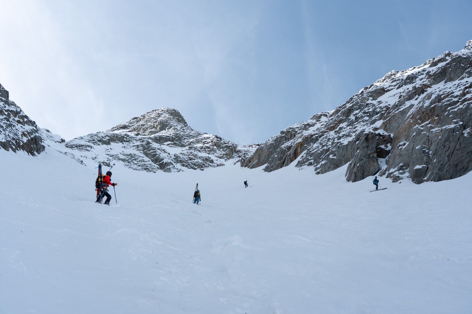 #5 Certains sont descendus le matin et n Certains sont descendus le matin et n'ont pas trop apprécié la neige dure. Il fallait attendre le soleil !