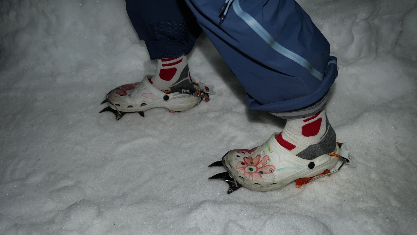 Tour de la Bessanèse en veloski - Quand il n'y pas de toilettes au refuge, il faut appliquer le système D 