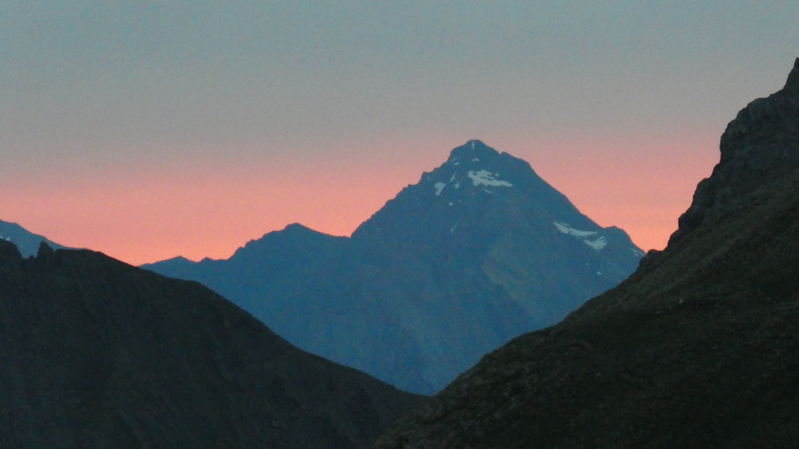 Cinq « dames de pic », une tortue et un Pic Blanc du Galibier - j2 - aurore sur le Grd Perron des Encombres