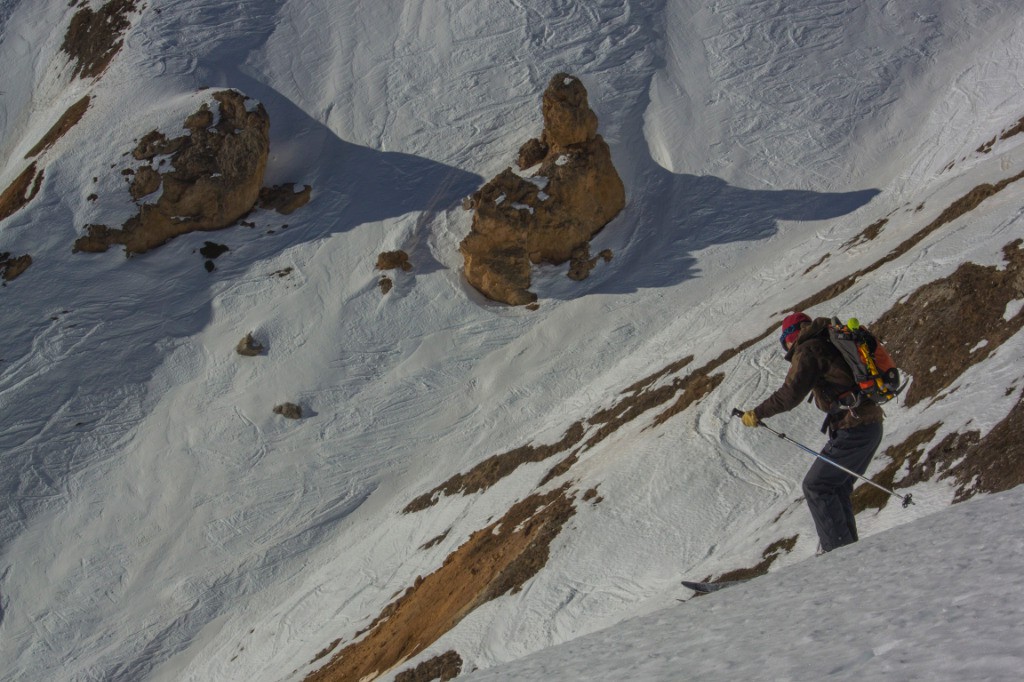 #24 Croupe au dessus du goulet, quelques virages en poudreuse! Croupe au dessus du goulet, quelques virages en poudreuse!