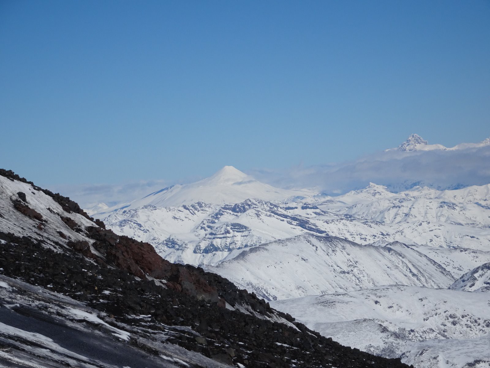 Volcan Antuco et Sierra Velluda