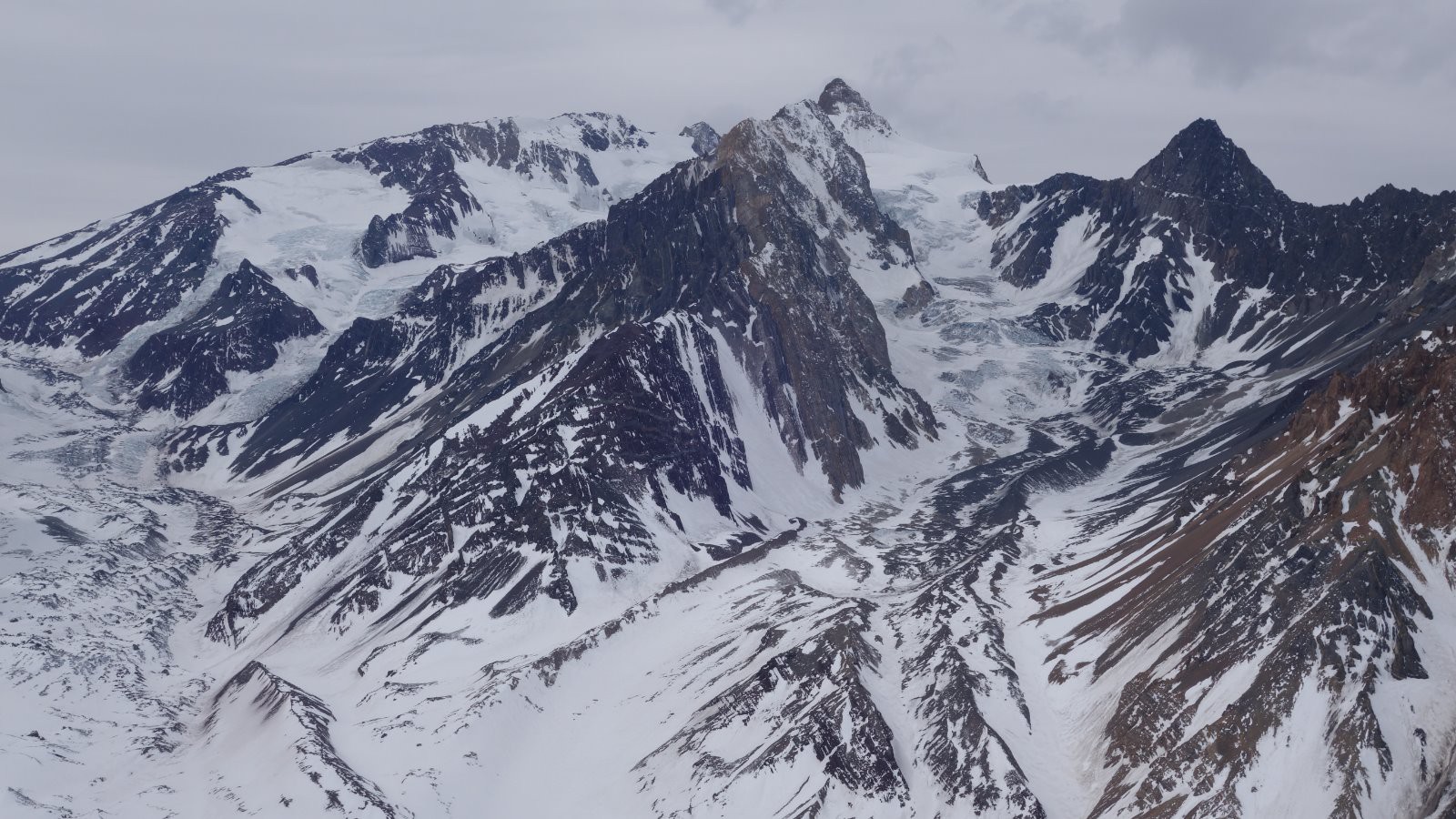 Le Cerro Cortaderas culminant à 5197m et son glacier pris au téléobjectif