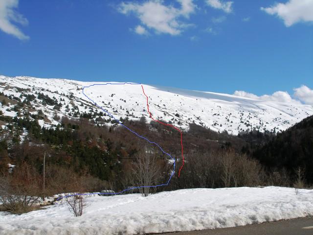 Photo prise du parking.
On peut choisir de monter plus vite à la crête puis la longer.
