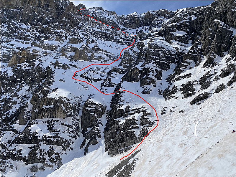 Versant Est vu depuis le pied de la face le 14mars2021